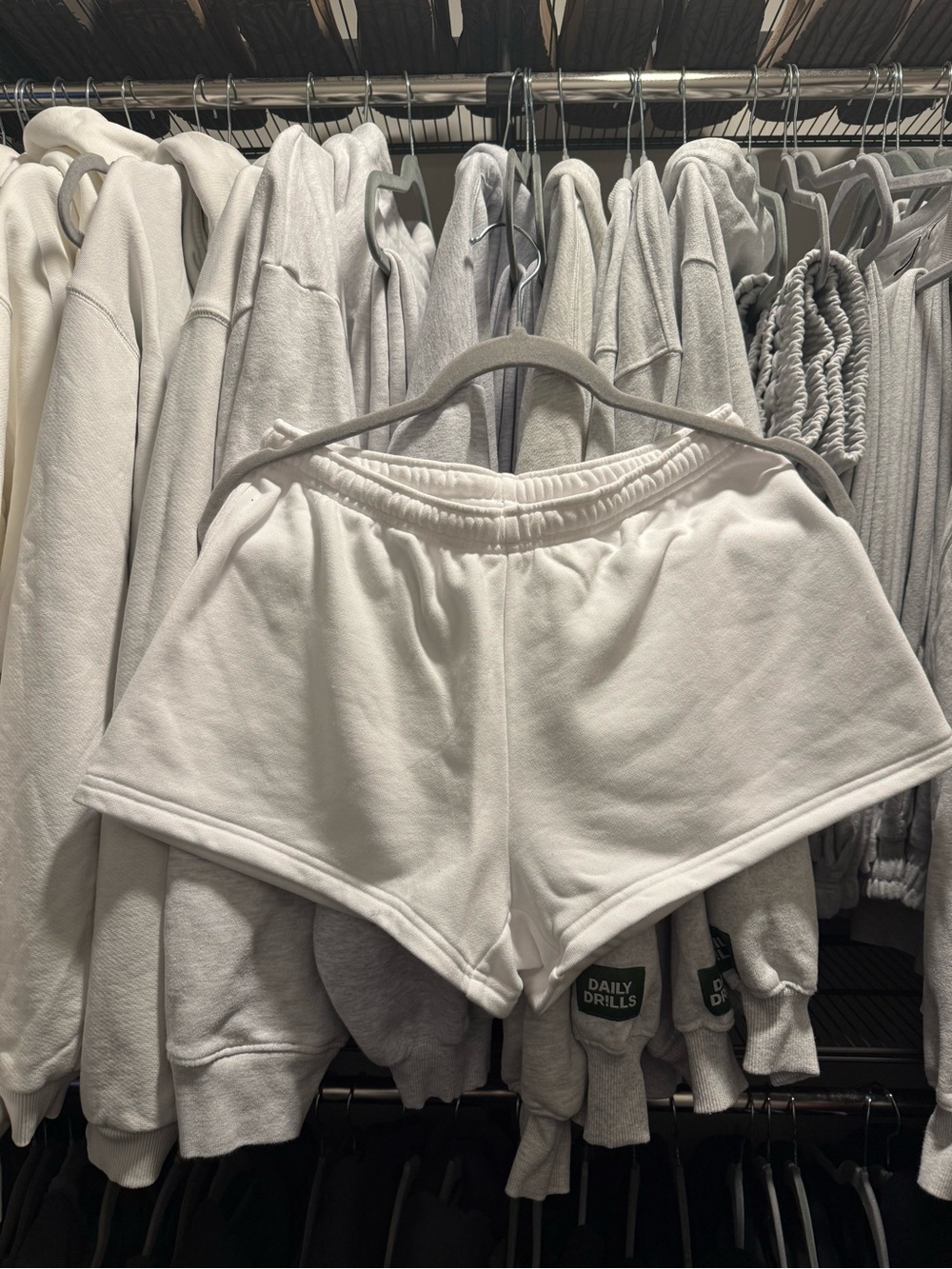Vuori Shorts